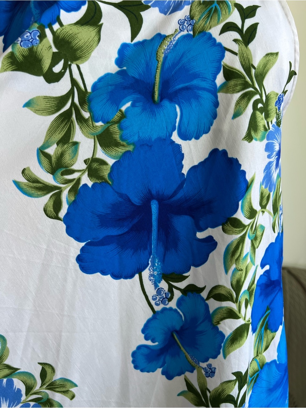 Rima White Floral Slip Dress with Blue Hibiscus Print EUC - Picture 3 of 7